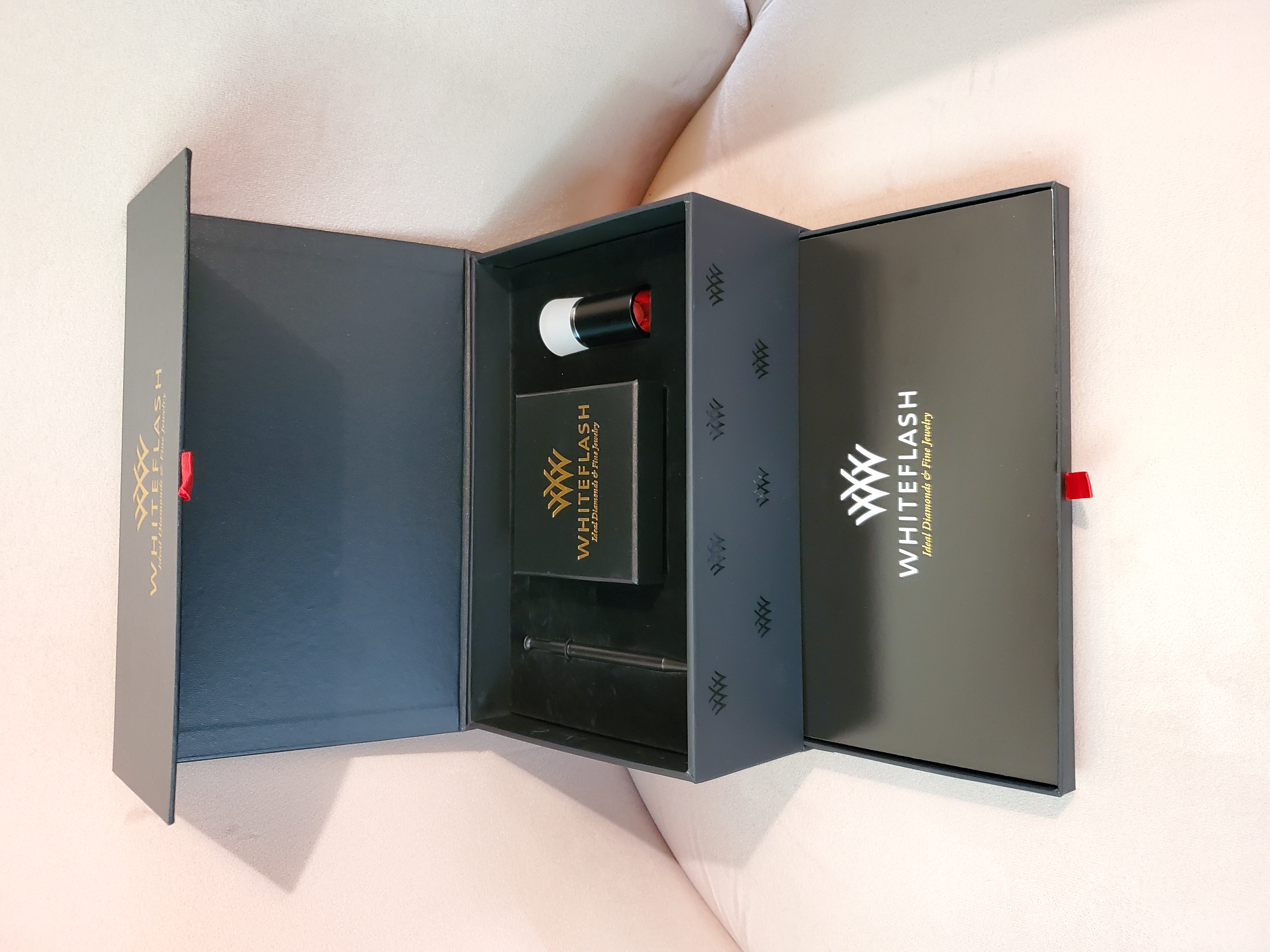 Whiteflash Diamond Packaging